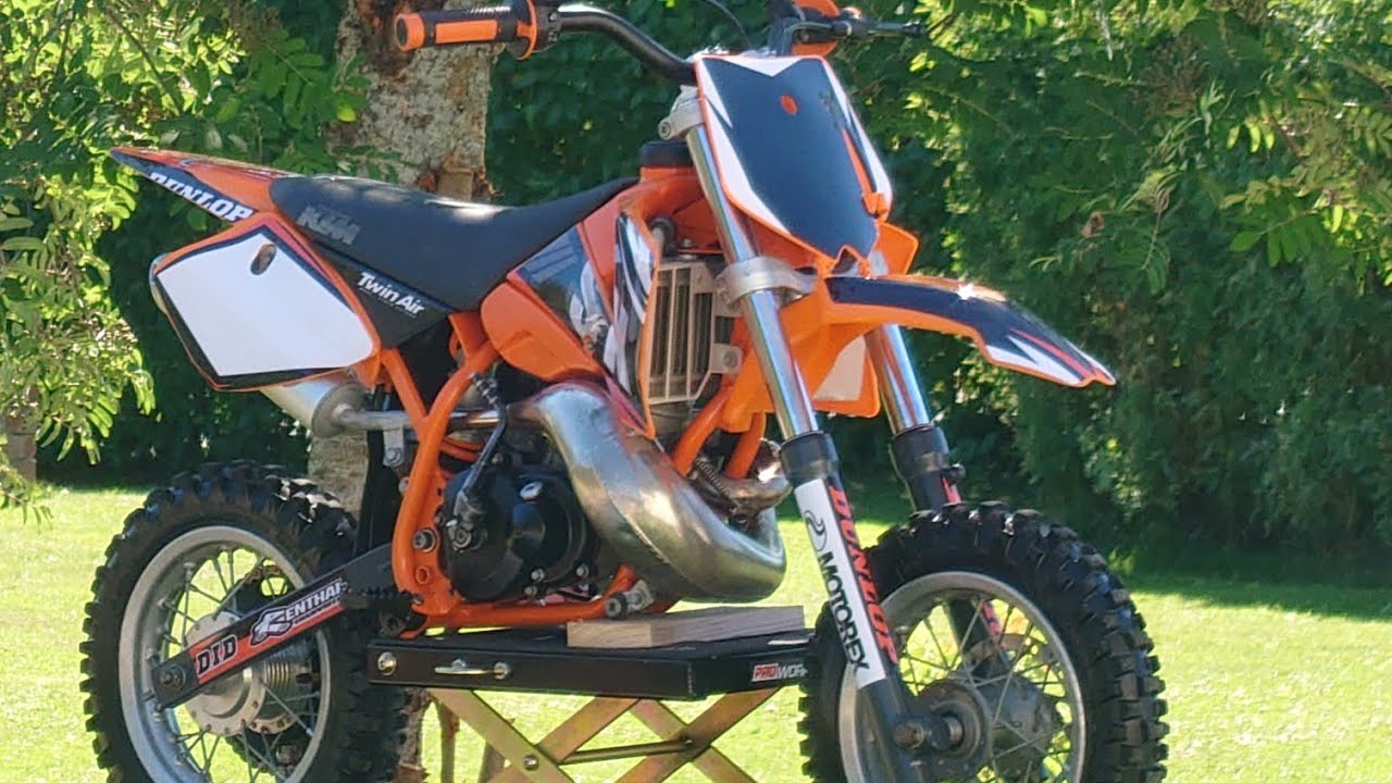 Ktm 50 SX Pro Junior LC 2004 Startup After Rebuild
