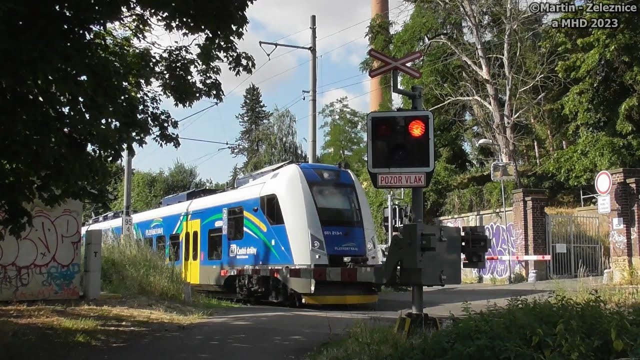 železniční přejezd Plzeň zastávka - P885 / 04.07.2023 / Czech railroad crossing
