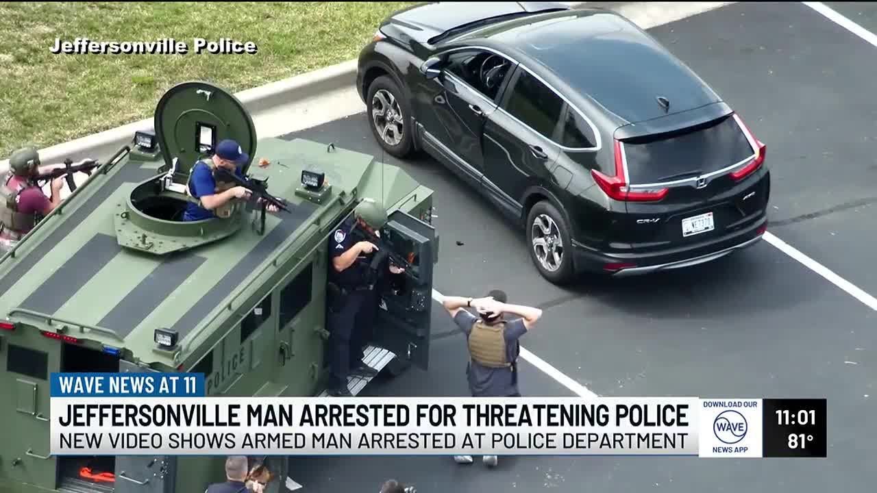 Jeffersonville police arrest couple both armed with AR-15 style rifles