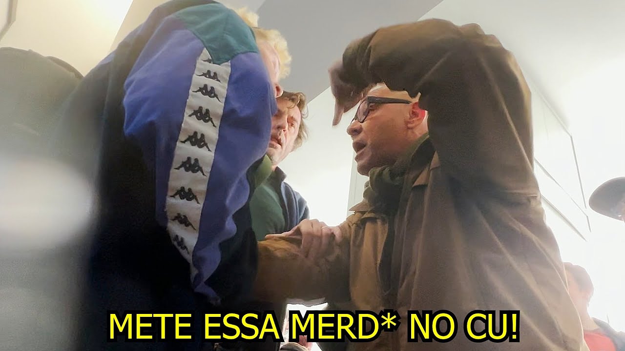 Professor Irritado Partiu-me A Câmara