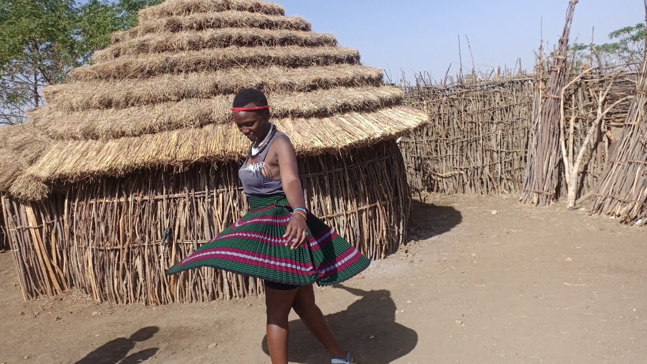 What Karamajong Women Wear // Life in Karamoja // The Karamajongs Of Uganda
