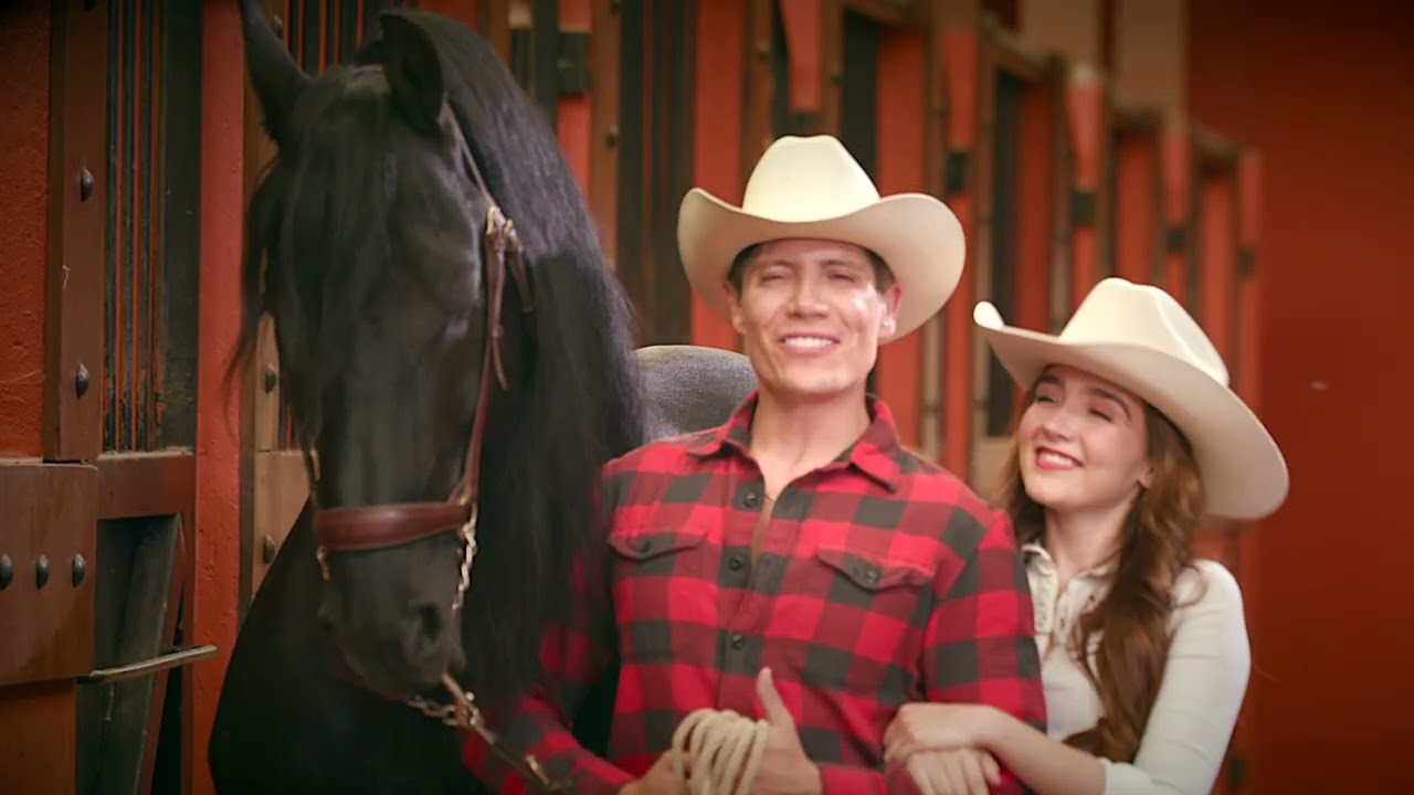 Fernando Corona - El Gallo Azteca (Video Oficial)