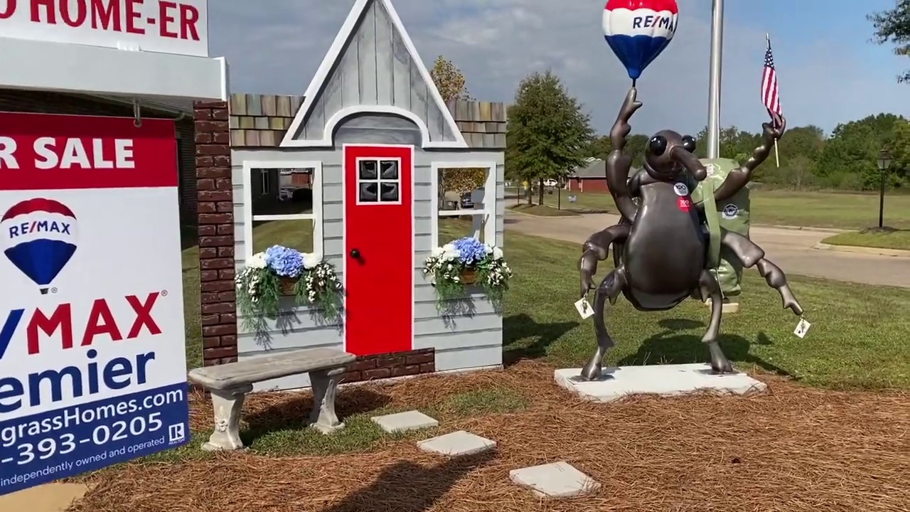 Come tour Enterprise AL with Debora at RE/MAX Premier