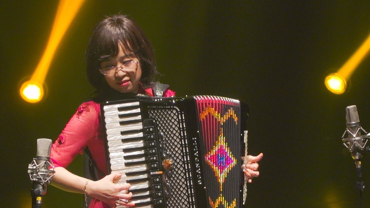 아코뮤즈 독주 (카츄샤)
