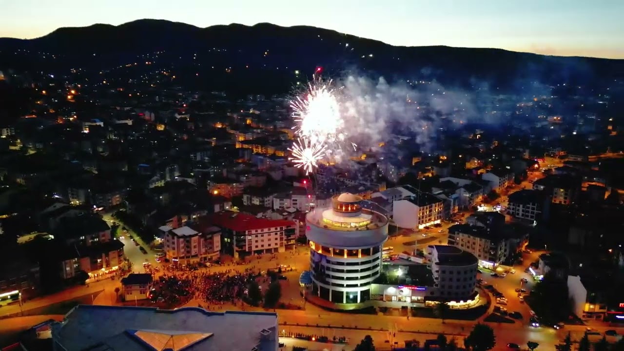 19 Mayıs Atatürk’ü Anma, Gençlik ve Spor Bayramı Havai Fişek  Gösterisi