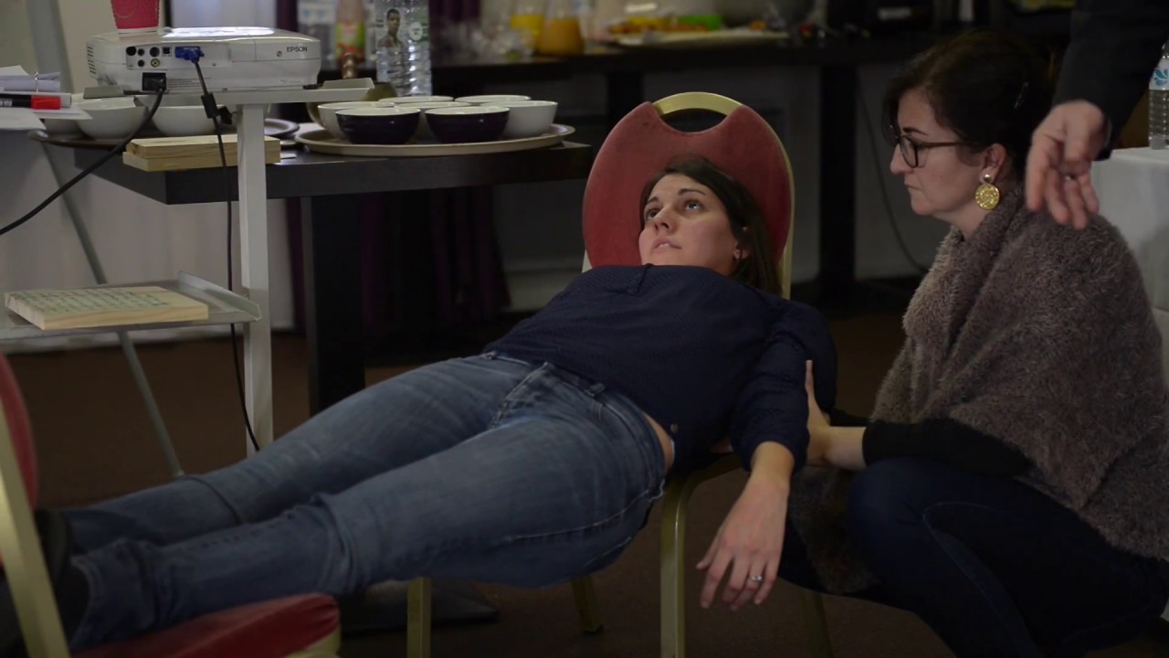 Hypnose directe: Catalepsie du bras en 30 secondes.