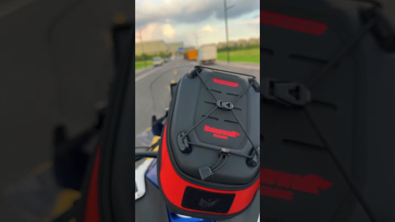 Magnetic Tank Bag ⚙️ on the BMW R 1300 GS 🏍️ Effortless quick release, built for every adventure! 🌍