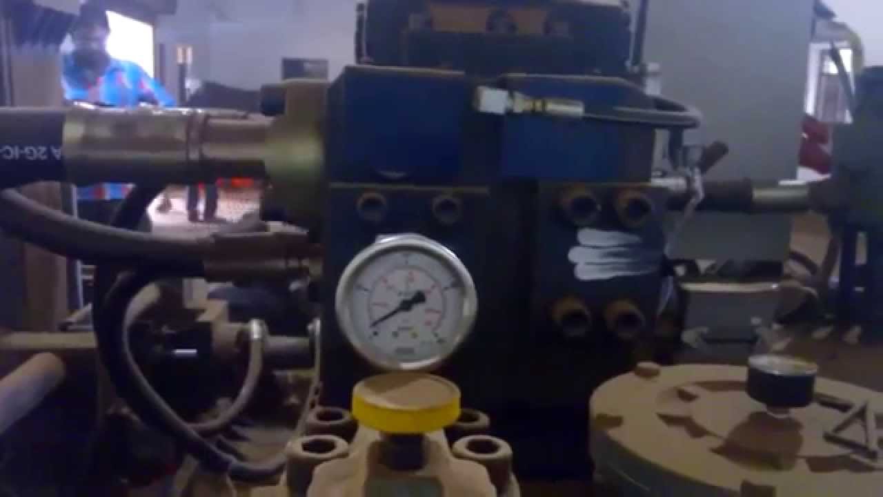 Hydraulic Briquetting Machine