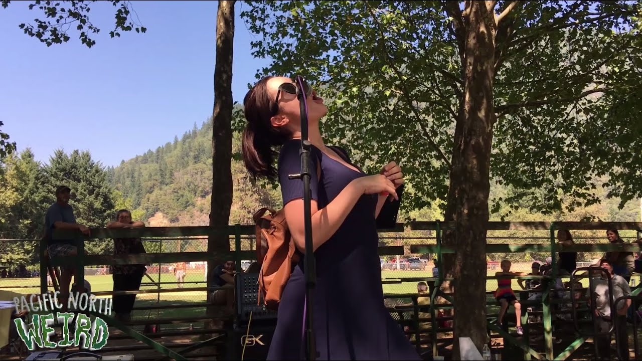 Bigfoot Calling Contest (kids and adults) - Willow Creek, CA 2018 | Pacific NorthWEIRD