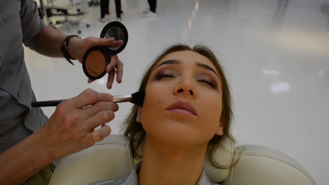 Maquillaje y Peinado de  Novia
