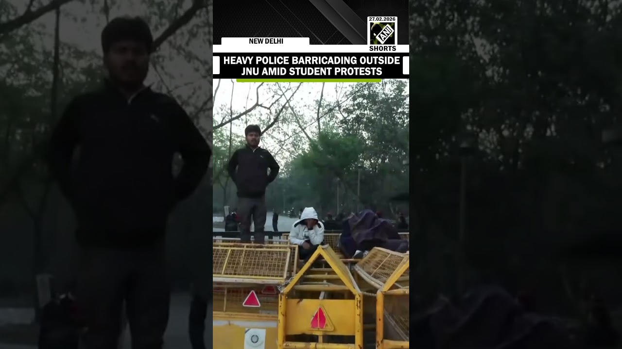 Watch! Morning visuals from JNU; Heavy police barricading seen outside JNU as students protest