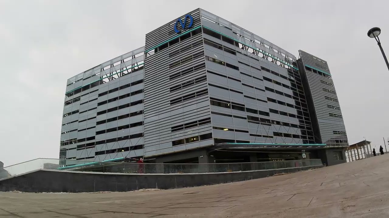 Самая современная станция метро в России Путиловская Юго-Западная Питера