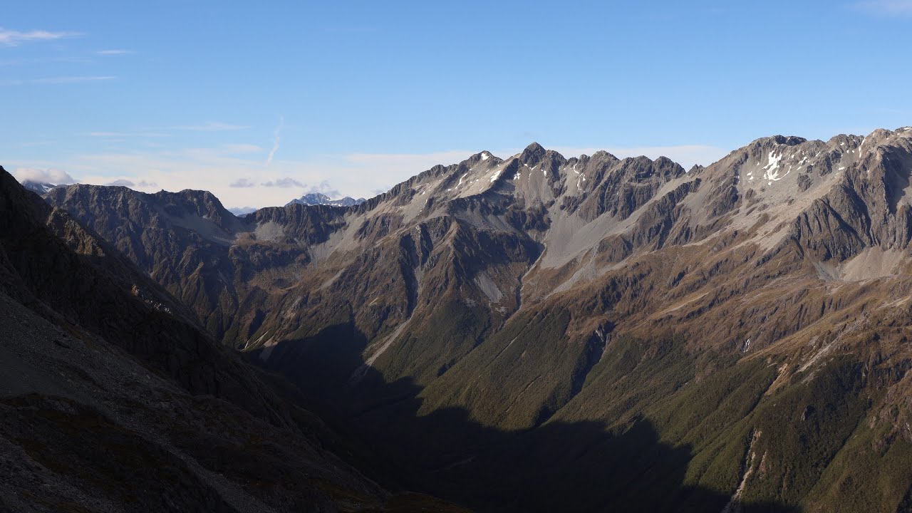 Sabine - D'Urville & Moss Pass: 5 Days Hiking in Nelson Lakes National Park