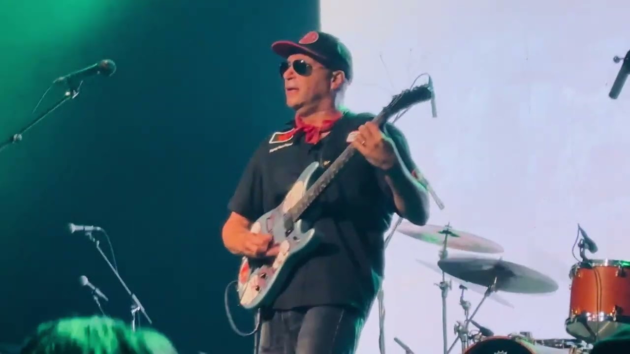 Tom Morello’s Rage Against the Machine Instrumental Medley. First Avenue, Minneapolis. 