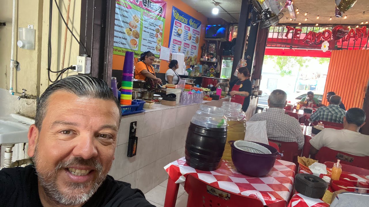 Mercado San Luisito, muy viejo en Monterrey N.L. que chulada de comida.