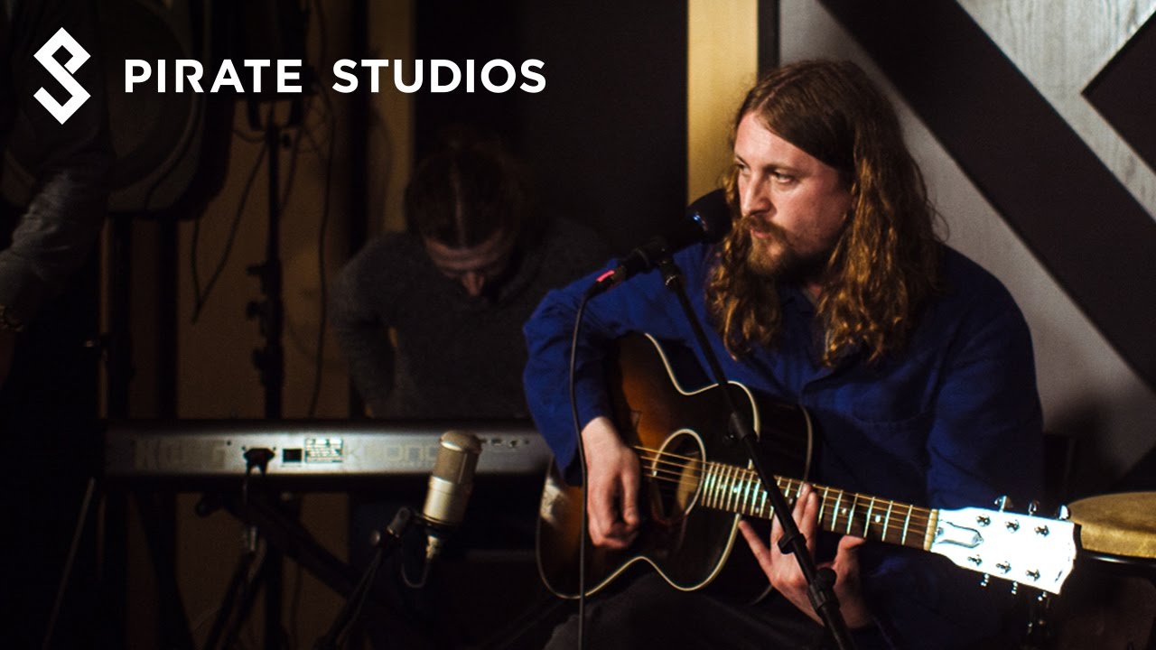Dave McCabe & Ian Skelly - Valerie | Pirate Live