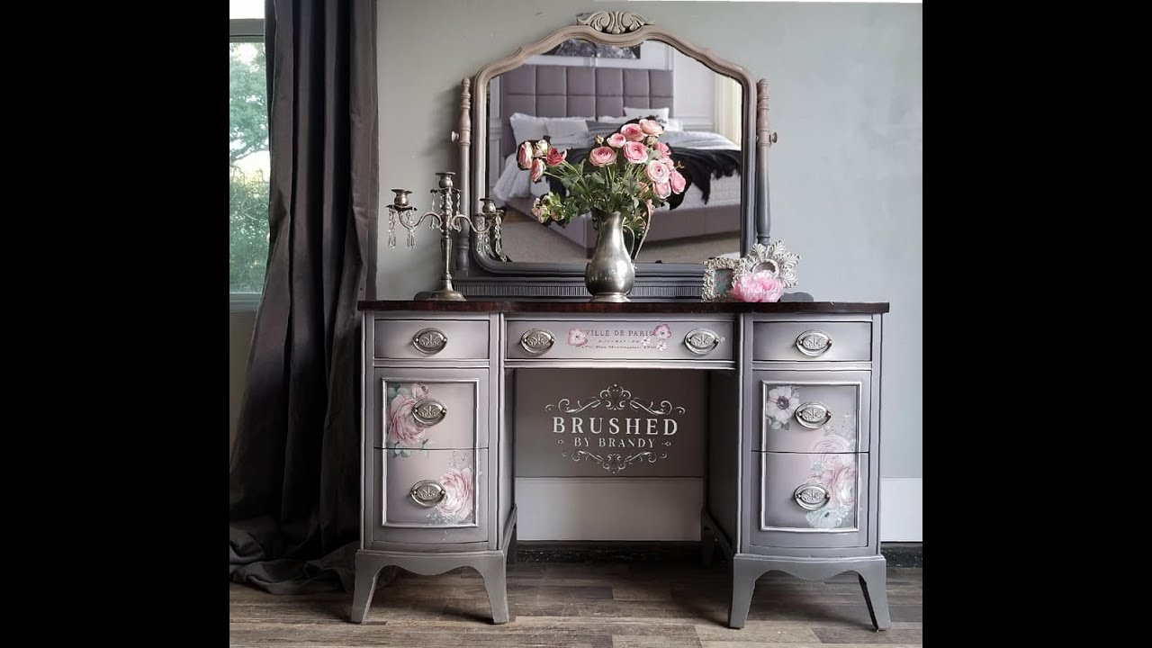 blended french vanity 1 of 3