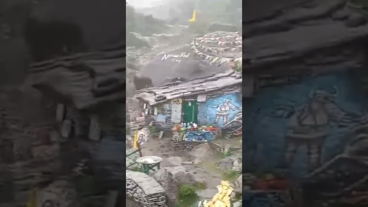 Cloud bursts, heavy rain. Hundreds feared dead in devastated Himachal #cloudburst #heavyrain