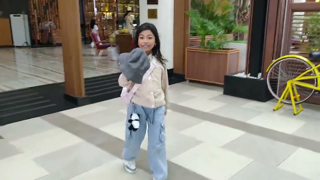 Bermalam di Hotel Golden Tulip Batu Malang , mampir di Bukit Bintang dan Pasar apung