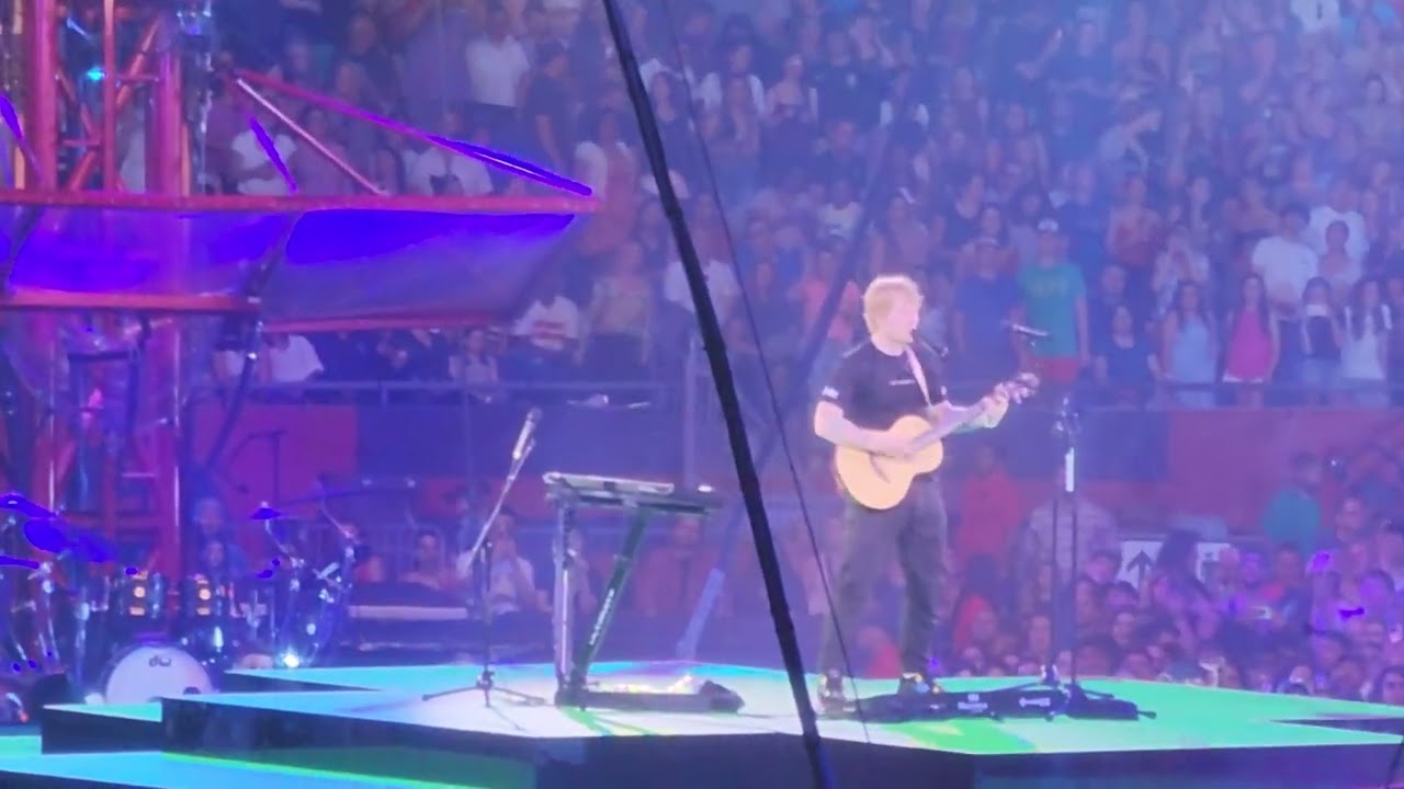 Ed Sheeran - Castle on The Hill - Gillette Stadium - O7-O1-2023 all copyrights to artist