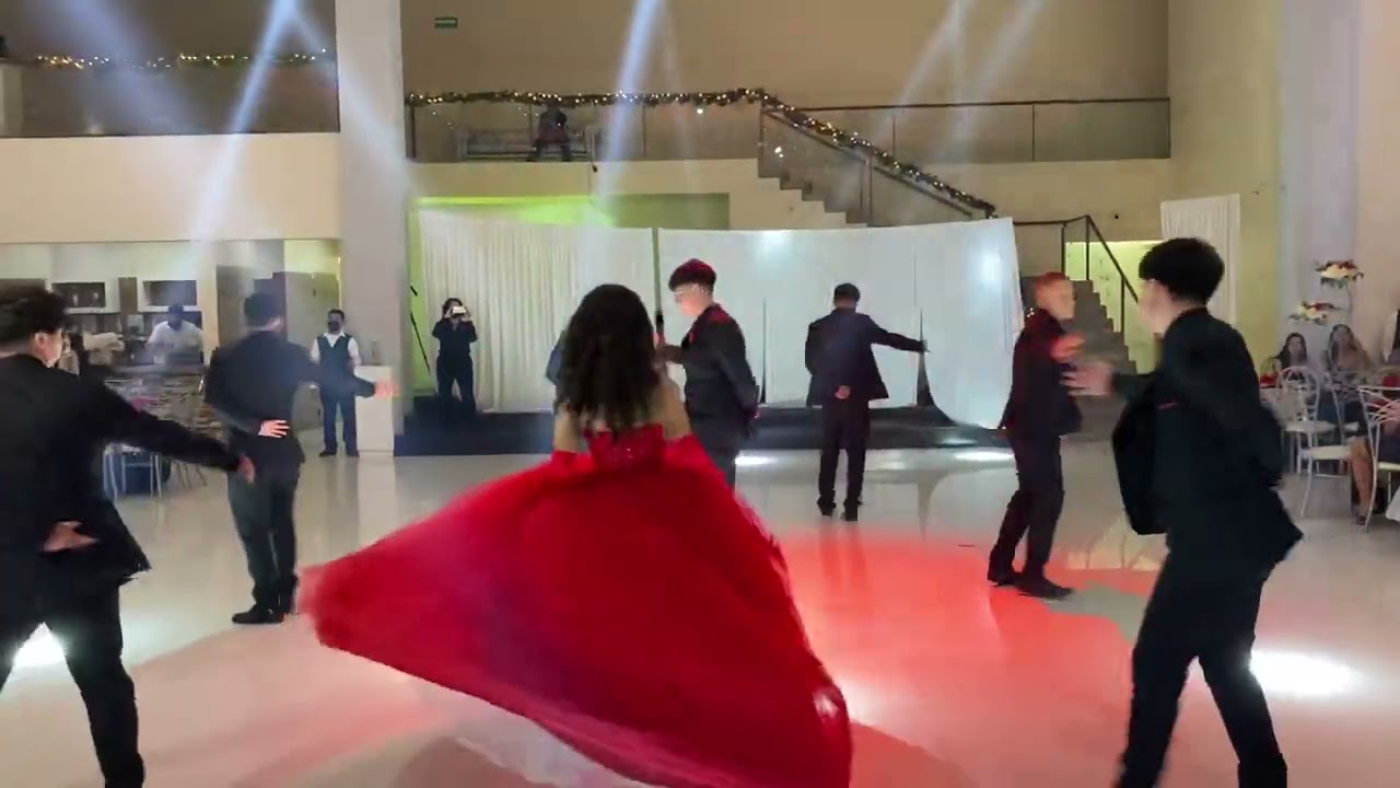 Merry go round of life | vals de quince años - XV Fernanda