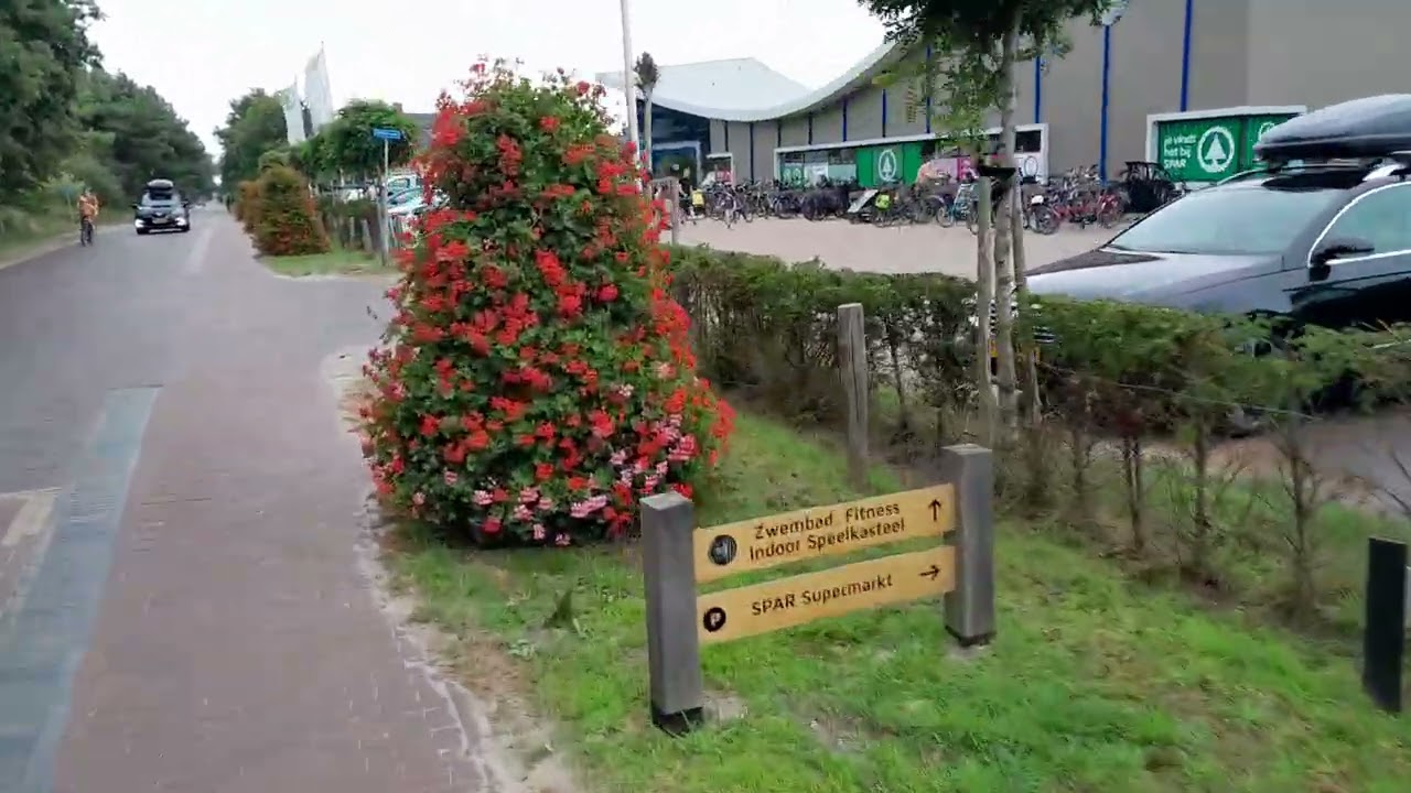 Vakantiepark Klein Vaarwater in Buren op Ameland - ingang gefilmd