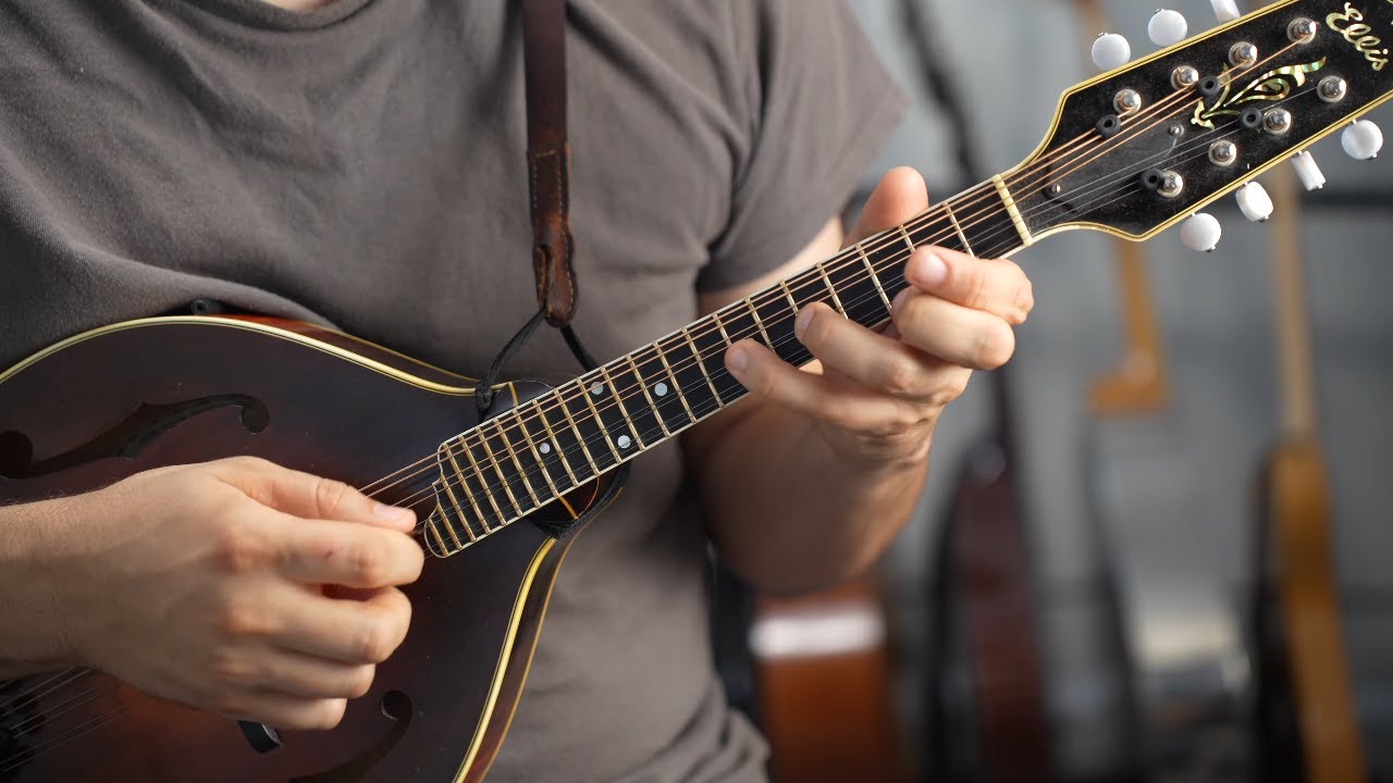 When (and When NOT) To Use Your Pinky - Mandolin Lesson