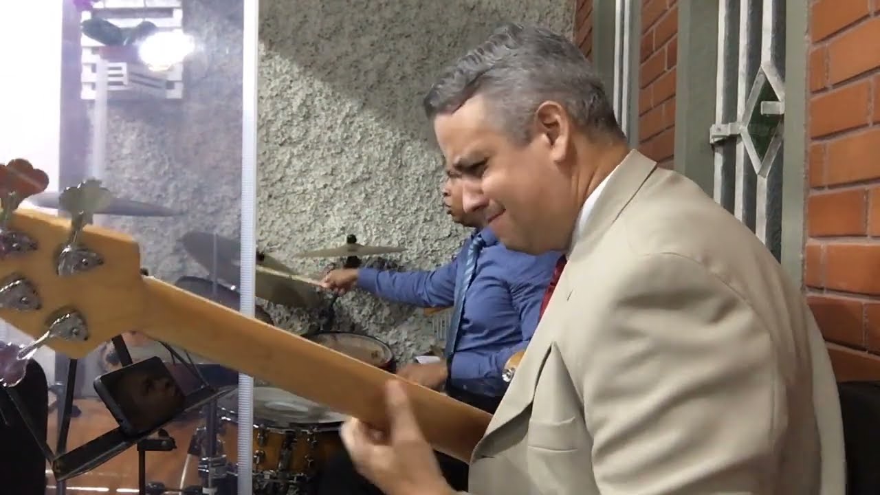 Tua glória enche toda terra ICM 
