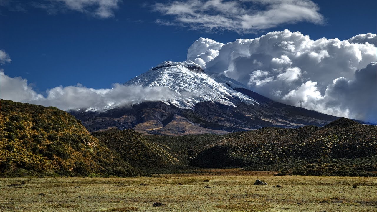 This is the highest active Volcano in the World! El Cotopaxi - Ecuador 2020