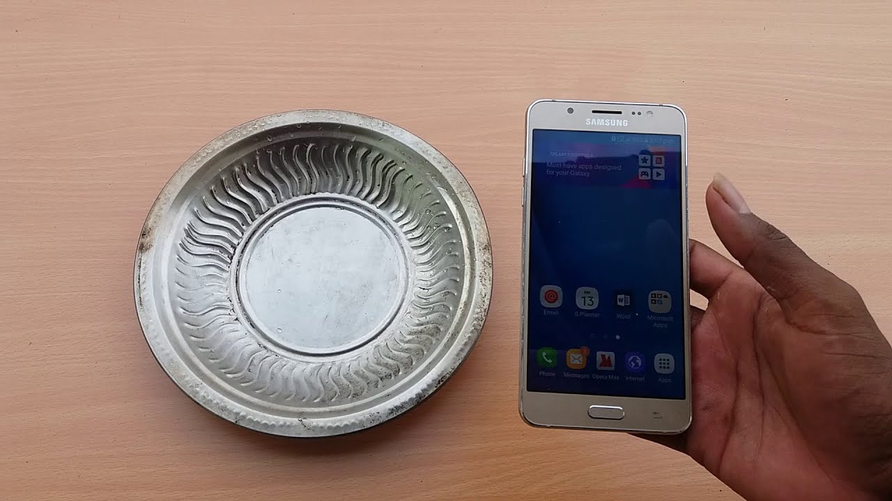 Samsung Galaxy J7 2016 Water Test - It's Waterproof ?