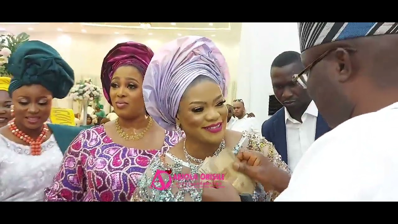 CHARMING 1ST CLASS OLORI MARIAM OGUNWUSI STEALS A SHOW ON HER BIG DAY WITH FINESSE