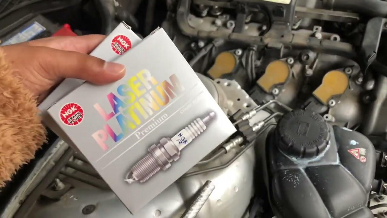Easy! How to change Spark plugs on 2010 Mercedes S550 (W221) (2007-2013)