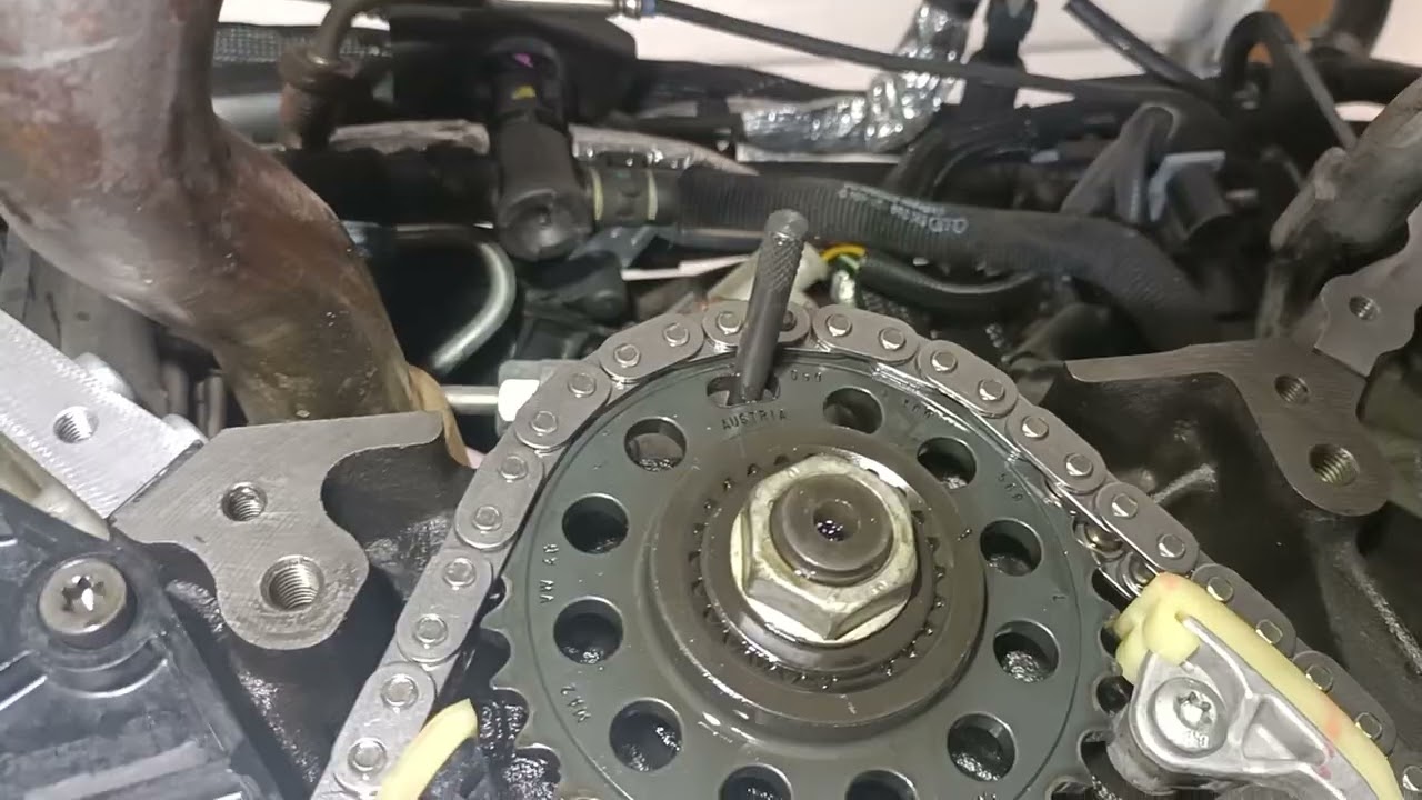 Audi A6 C7 3.0tdi Cduc 245km - wymiana zestawu łańcucha rozrządu. MS Auto Serwis Sadk&oacute;w