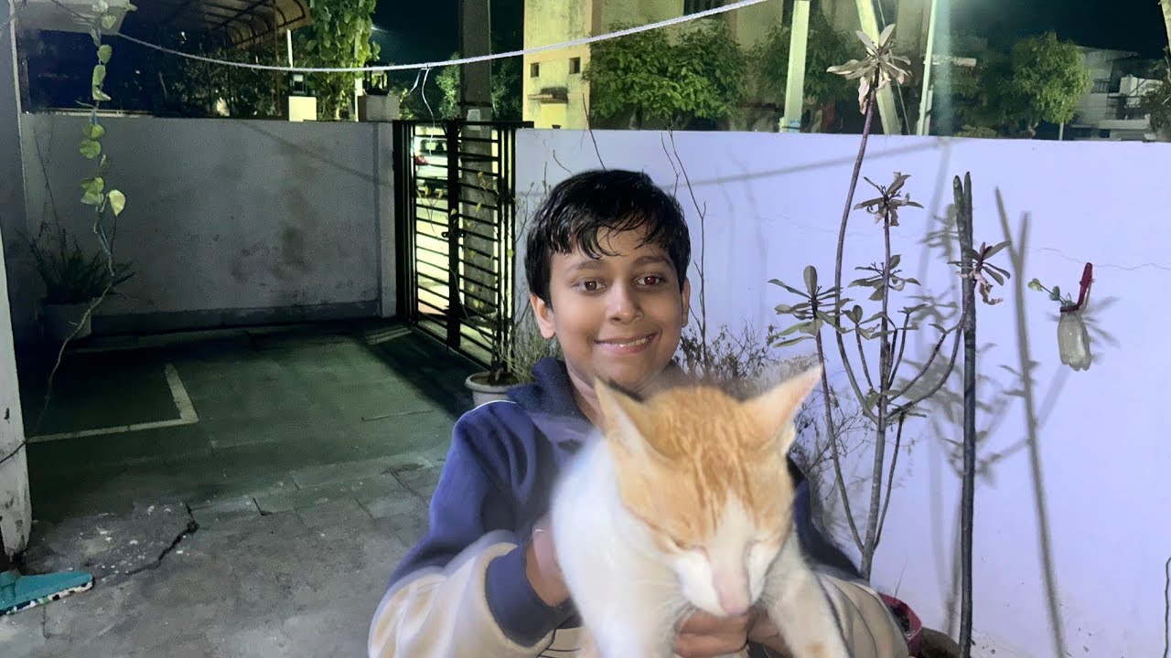 Itni Raat Ko Chunnu Agyi 😍