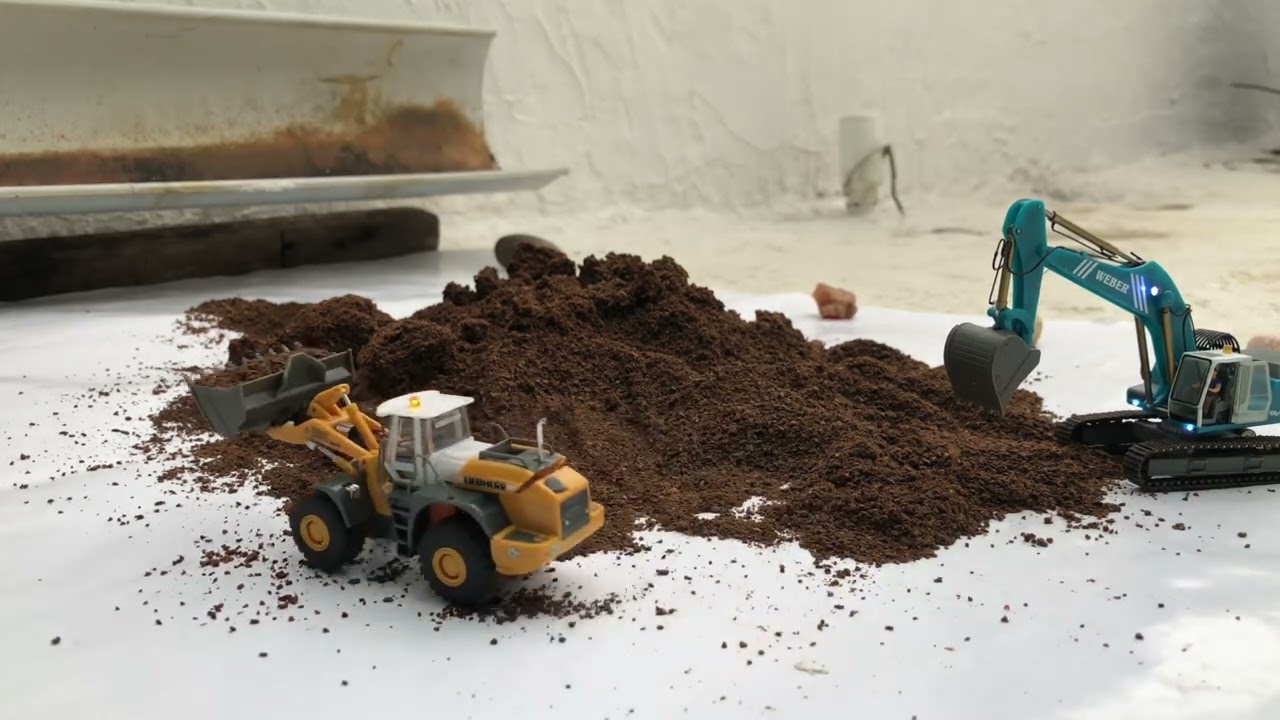 Micro RC Herpa 挖土機與鏟土機一起上工啦   清理咖啡渣26｜ 微型工程車 1:87 HO比例 靜改動