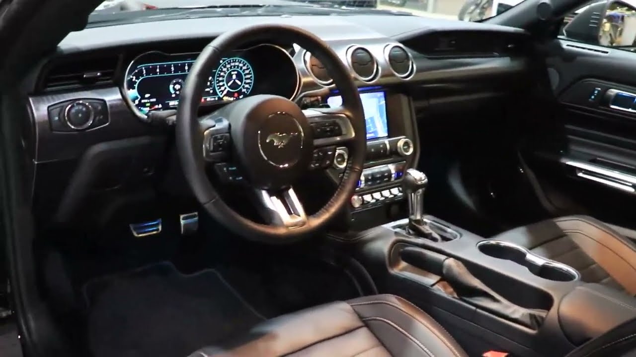 Ford Mustang Mach 1 2021 Preto - Interior