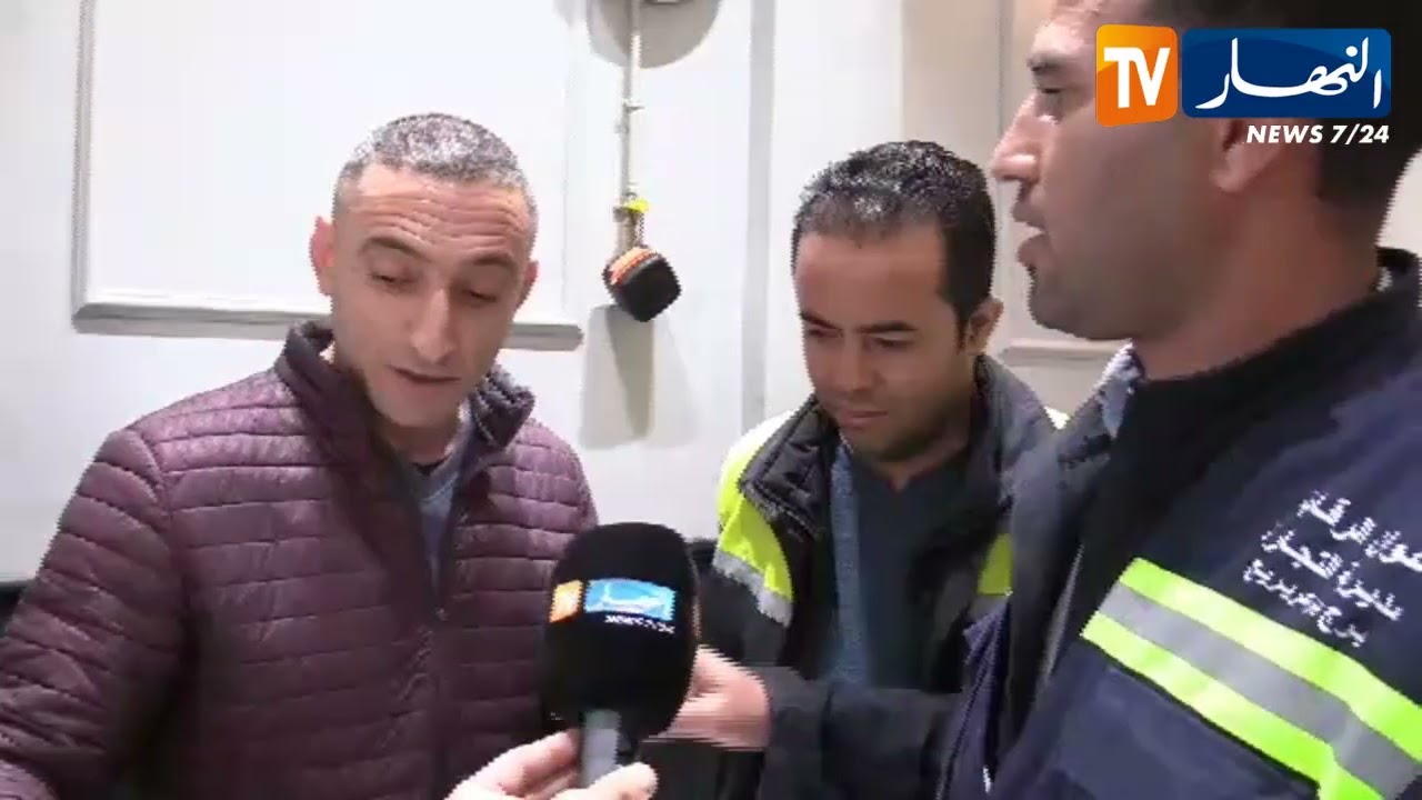 صاحب مقهى في راس الواد في نقاش مع أعوان الرقابة.. 
