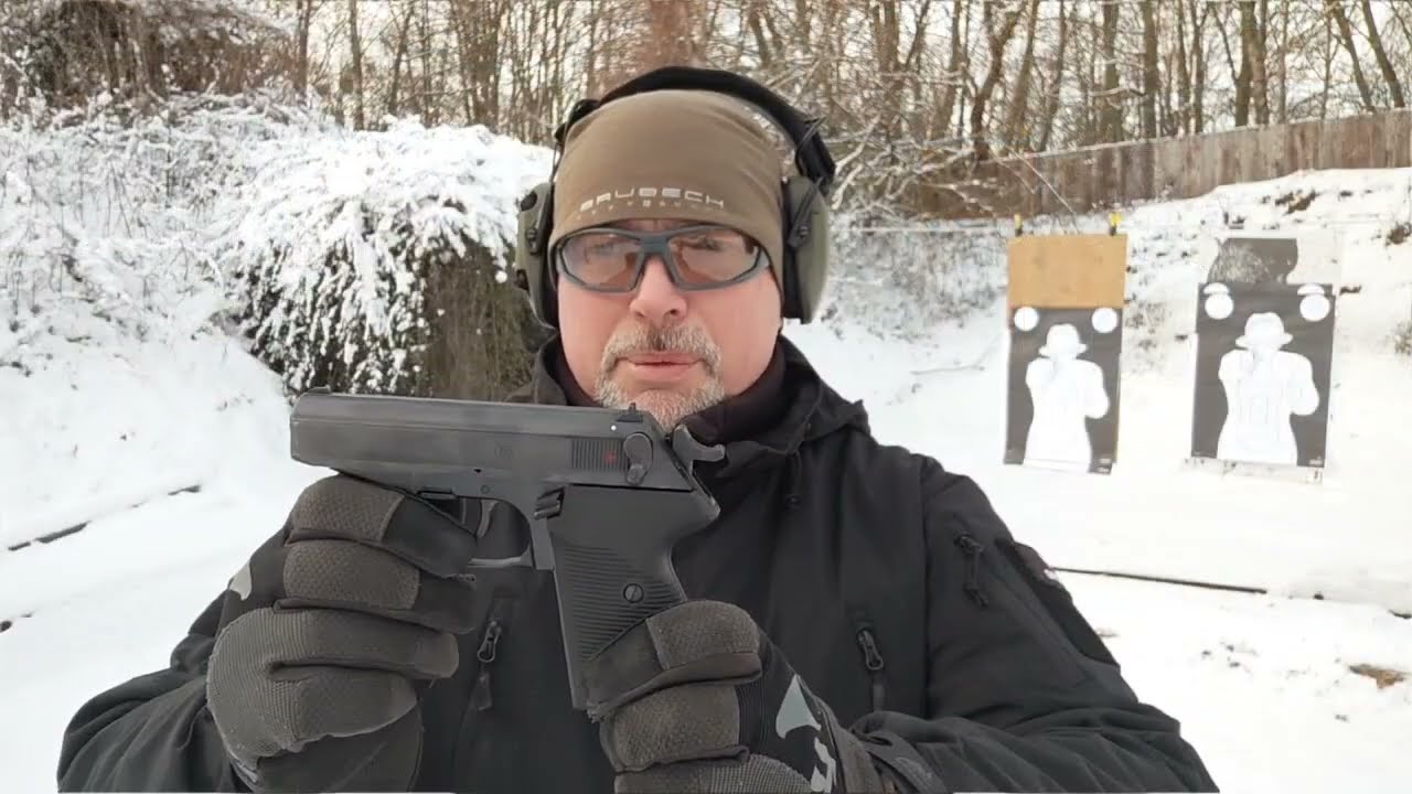 Pistolet P-83 G 9mm PA (blank gun) Polish Radom