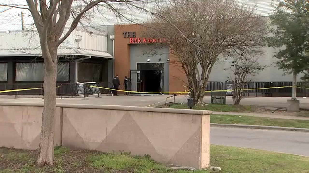 5 shot, 2 critical after gunman randomly opens fire at The Address Bar and Grill in Houston