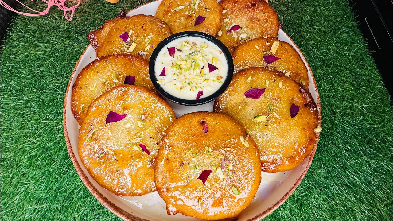 Shahi Malpua with Rabri | इतना मीठा और स्वादिष्ट कि उंगलियां चाटते रह जाओगे😋