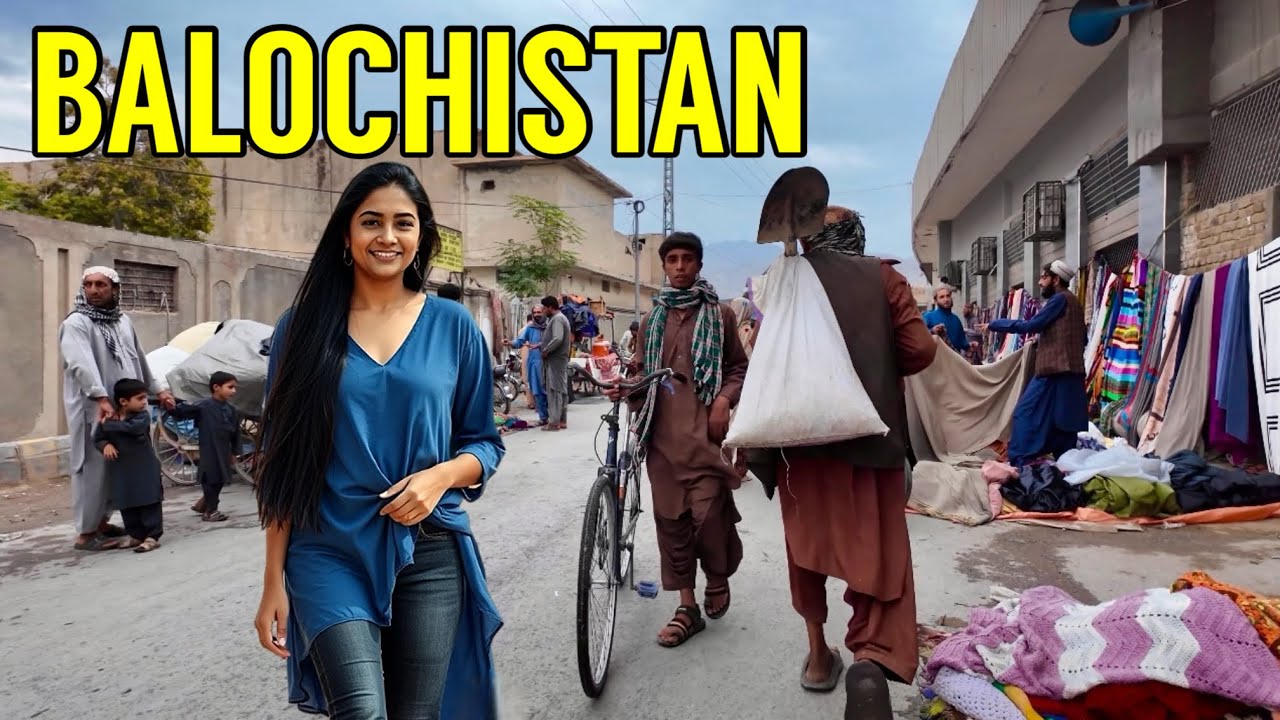🇵🇰Walking Through Balochistan’s Sunday Bazaar Real Local Shopping Experience 2025 Tour 4K