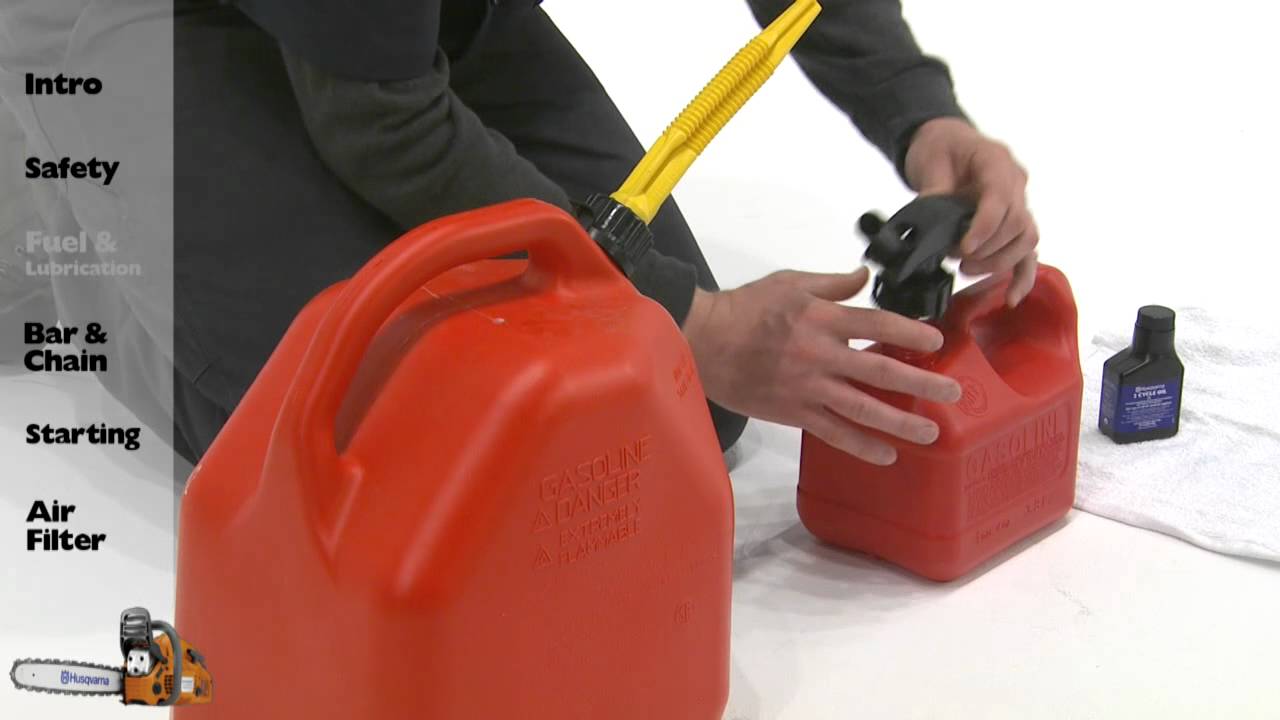 How To Use 2 Stroke Oil to Fuel and Lubricate Gasoline Powered Chainsaws | Husqvarna