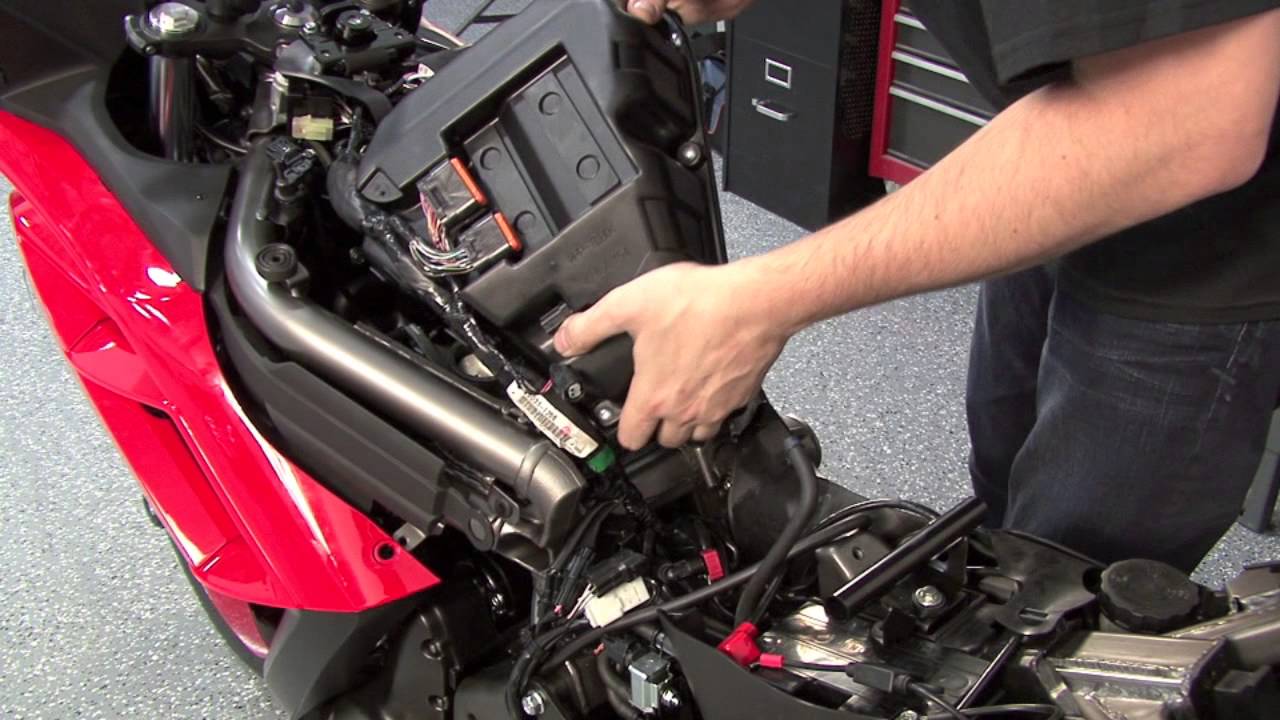 Power Commander V Install:  2013 Kawasaki Ninja 650
