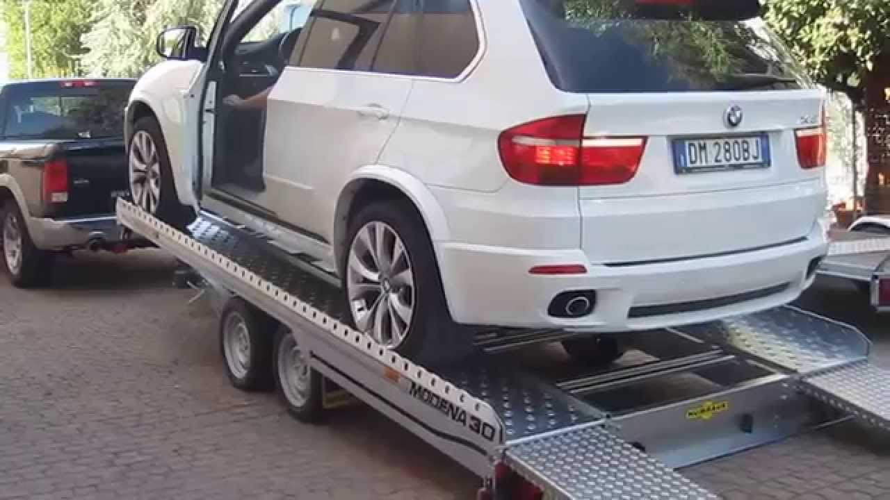 Rimorchio trasporto auto 3000 kg con basculante e rampe