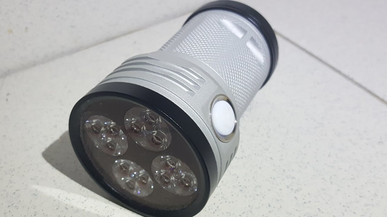 Noctigon Meteor M43 7450 lumen pop can flashlight beamshot