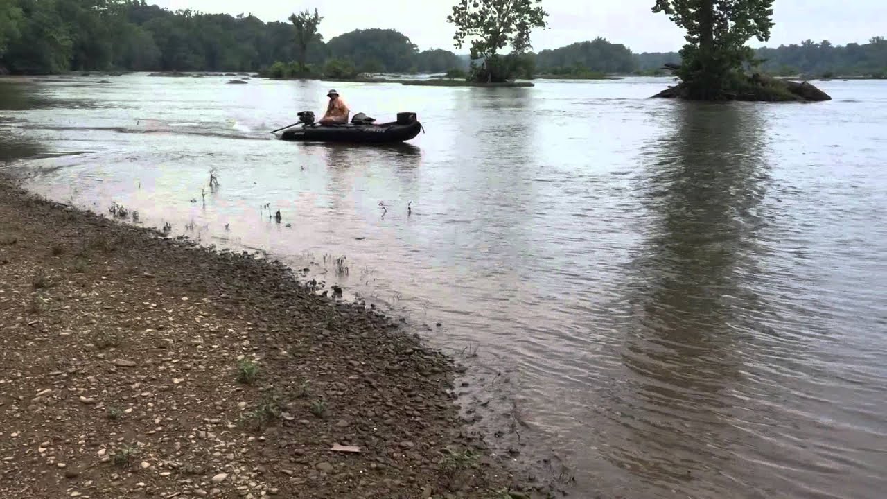 Swamp Runner SPS long tail mud motor on a Saturn Kaboat