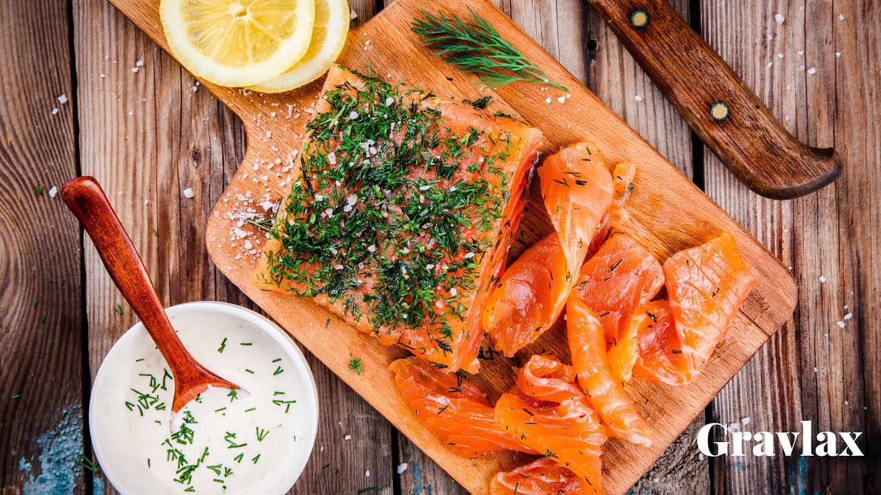 Łosoś Wędzony na Zimno (Gravlax) – Skandynawski Przysmak, Który Zrobisz w Domu!