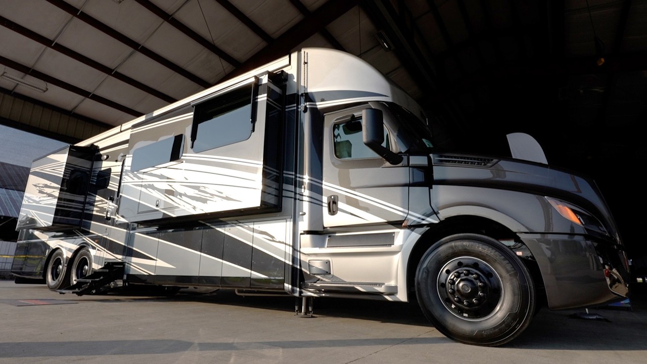 NEWMAR'S NEW FLAGSHIP SUPER C RV- 2026 SUMMIT AIRE TOUR
