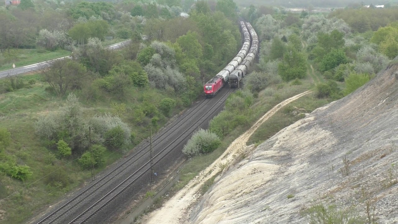 (HD) Trains passing Sz&aacute;r, Hungary - 24/4/17