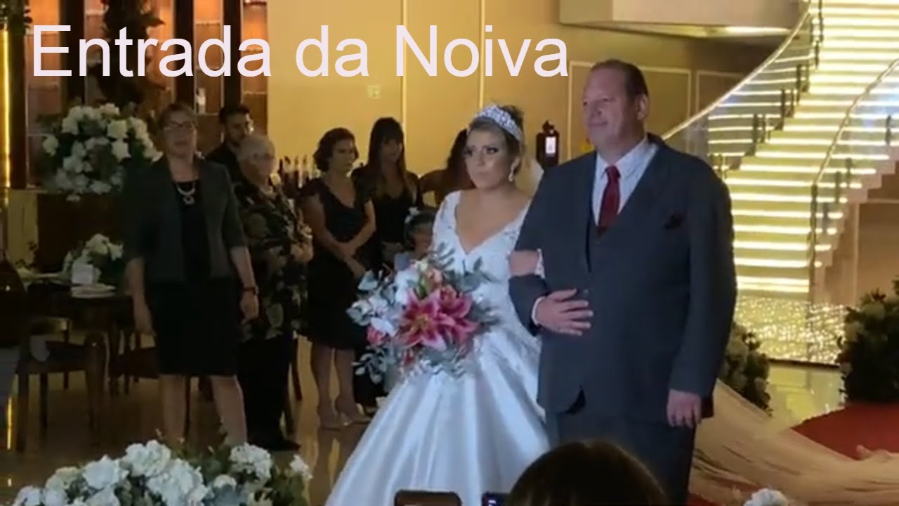 MANSÃO VICTÓRIA BUFFET EVENTO PERFEITO CASAMENTO CORAL VIVART ENTRADA DA NOIVA